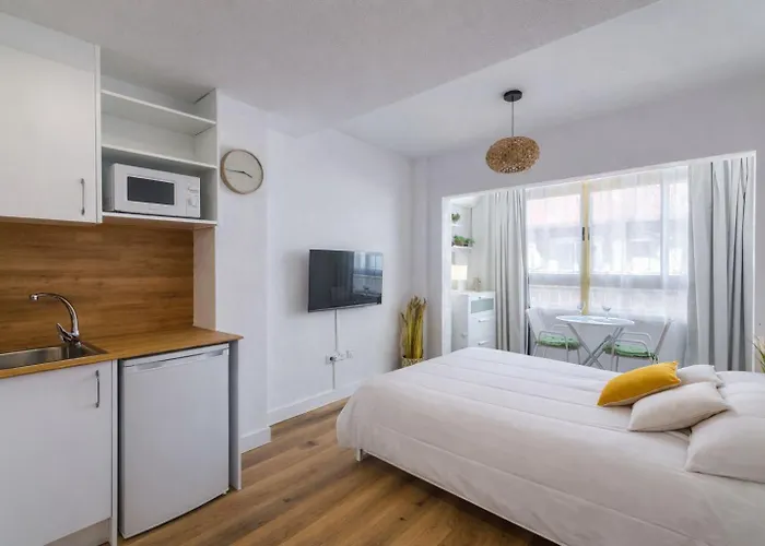 Apartment Modern 1 Min Walk To Playa Locos *